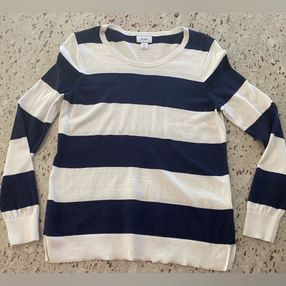 Bundle of 2, Old Navy crewneck sweaters, side slits, blue + blue stripe, Size M - Picture 2 of 11